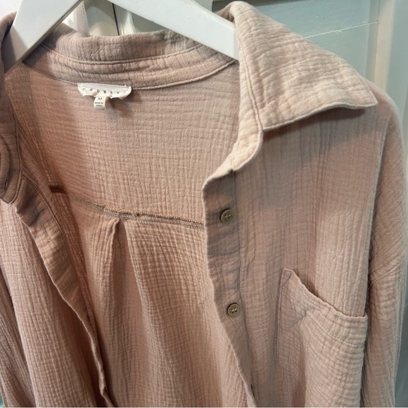 Minimalist Natural Button-Down Crinkle Gauze Breezy Layer Summer Throw on ✨ - Picture 3 of 4